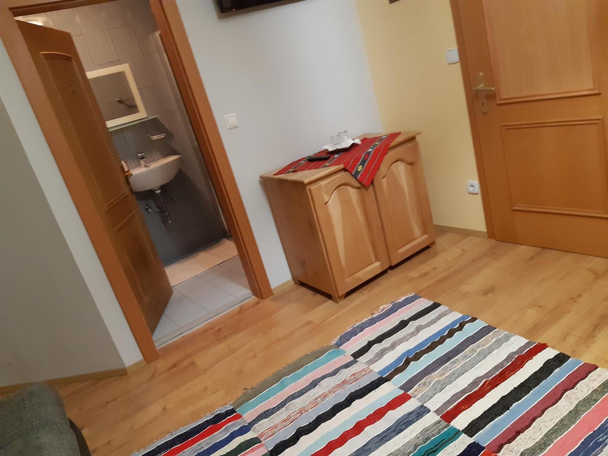 Frühstückspension Negrean Modriach Zimmer foto
